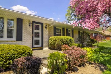 1215 Foxglove Dr, Batavia, IL 60510 - photo 2