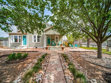 708 Whitney St, Fredericksburg, TX 78624 - photo 2