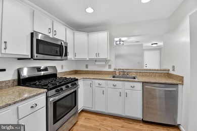 15307 Diamond Cove Terrace, Rockville, MD 20850 - photo 7