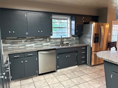 2901 Encino Ave, Bay City, TX 77414 - photo 4