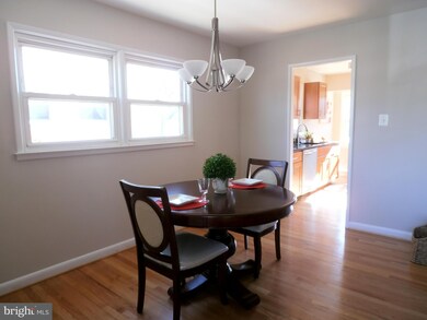 1102 Montrose Ave, Laurel, MD 20707 - photo 6