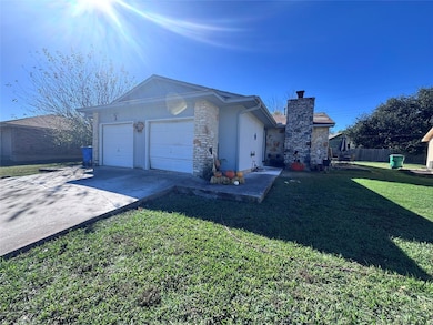 2709 Sunny Ln, Taylor, TX 76574 - photo 2