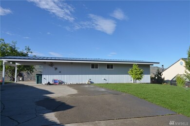 209 Crescent St, Chelan, WA 98816 - photo 2