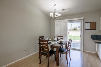2 Dining (1)