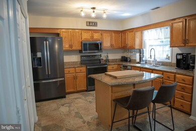 2414 Harpoon Dr, Stafford, VA 22554 - photo 4