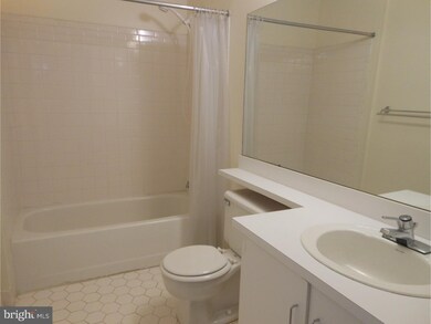 52 Voscek Ct, Lawrence Township, NJ 08648 - photo 5