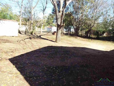 612 Holiday St, Longview, TX 75601 - photo 7