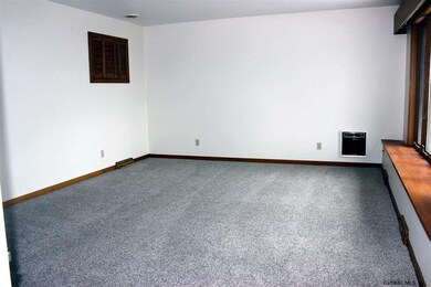 4057 River Rd, Schenectady, NY 12309 - photo 7