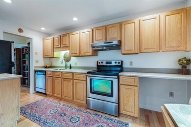 34 Mattakeesett St unit 27, Pembroke, MA 02359 - photo 2