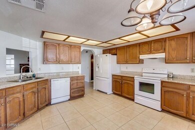 Kitchen 1