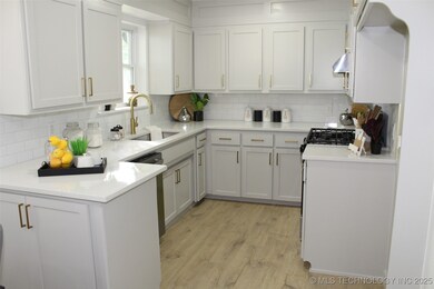 1644 S Pine Ave, Broken Arrow, OK 74012 - photo 3