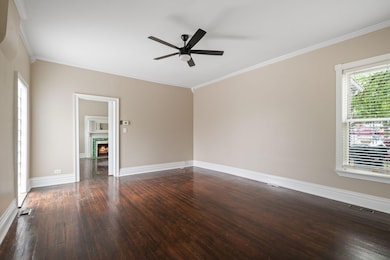 240 E Third St, Lexington, KY 40508 - photo 4