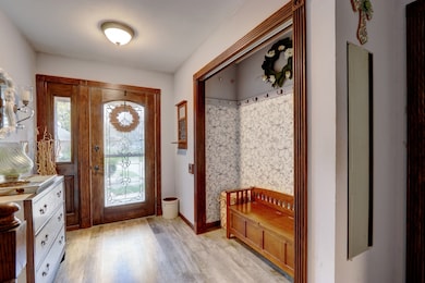 10939 W Coronado Ct, Franklin, WI 53132 - photo 5