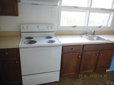 225 N 17th St, Allentown, PA 18104 - photo 2