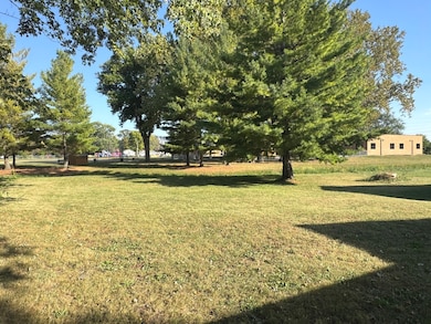 133 N East Ave, Amboy, IL 61310 - photo 2