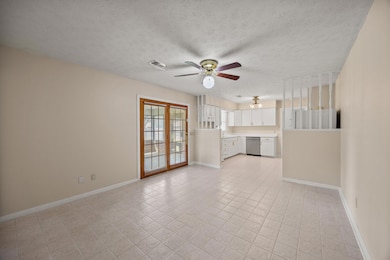 304 Pine St, Berea, KY 40403 - photo 7