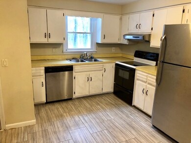 11 English Range Rd unit A, Derry, NH 03038 - photo 4