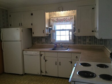 17 Sachem Ave, Worcester, MA 01606 - photo 4