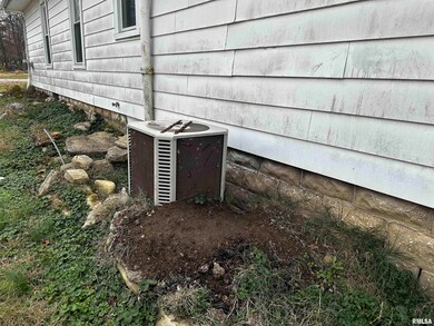 800 E Mckinley St, Marion, IL 62959 - photo 6