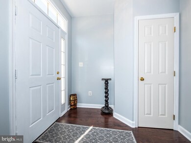 2716 Oak Leaf Ct, Odenton, MD 21113 - photo 3