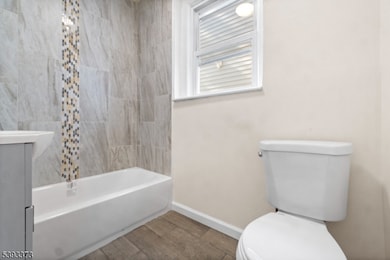 24 Irving Ave unit 26, Newark, NJ 07112 - photo 5