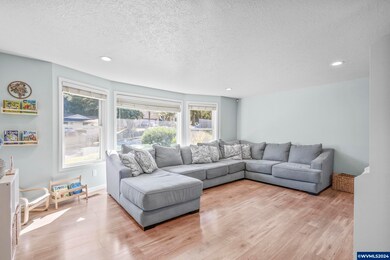 395 Khartoum St SE, Salem, OR 97306 - photo 2