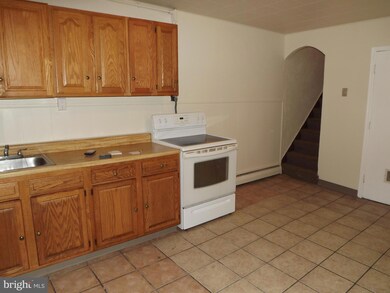 387 W Allen St, Allentown, PA 18102 - photo 3
