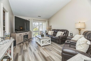 14_678_Pewaukee_Rd_Pewaukee_WI_53072_USA