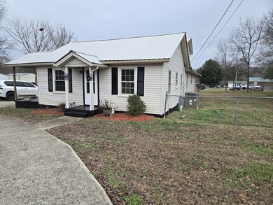 1755 W Trace Creek Rd, Waverly, TN 37185 - photo 2