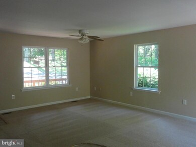 623 Bragg Dr, Front Royal, VA 22630 - photo 4