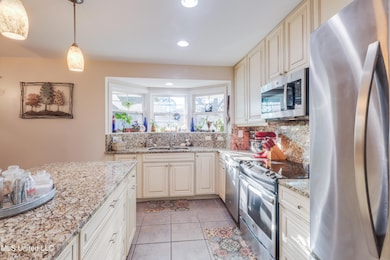 125 Hayden Ave, Pass Christian, MS 39571 - photo 7