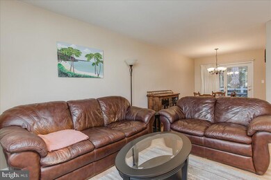 7092 Saddle Dr, Sykesville, MD 21784 - photo 5