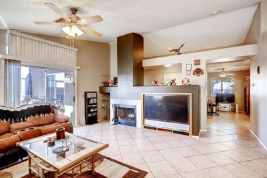 10565 W Pasadena Ave Glendale-large-013-