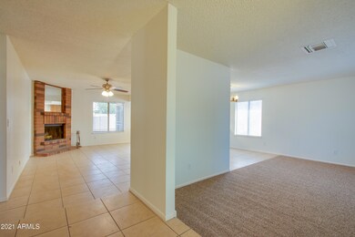 04 Living Room & Family Room - 4428 W Sh