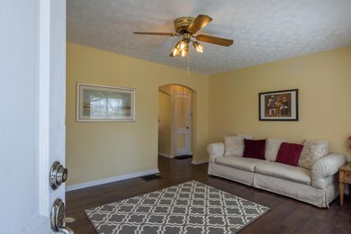 191 Lowell Rd, Columbus, OH 43209 - photo 7