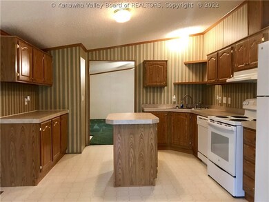 147 Hamon Dr, Scott Depot, WV 25560 - photo 7