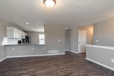 156 Derrer Rd, Columbus, OH 43204 - photo 5