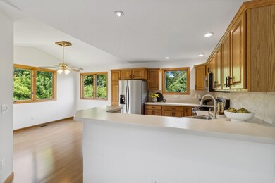 15_4523HemingwayDr_2015_Large