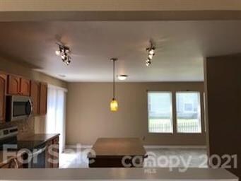 177 Boiling Brook Dr, Statesville, NC 28625 - photo 3