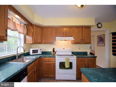 68 Kathryn Ln, Spring City, PA 19475 - photo 2