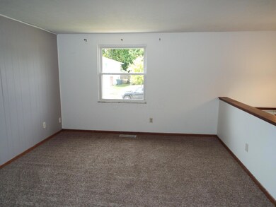 1780 Flinthill Dr, Columbus, OH 43223 - photo 6