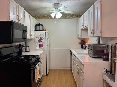 255 Elmwood Ave unit 205, Lake Geneva, WI 53147 - photo 4