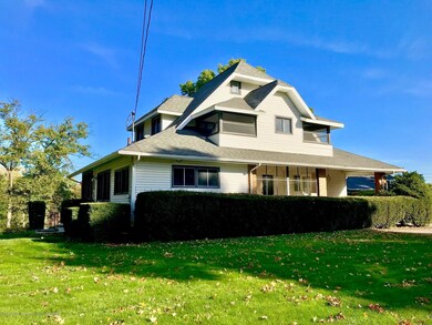 2126 Moores River Dr, Lansing, MI 48910 - photo 2