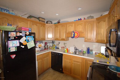 180 Farmview Dr, Mount Washington, KY 40047 - photo 6