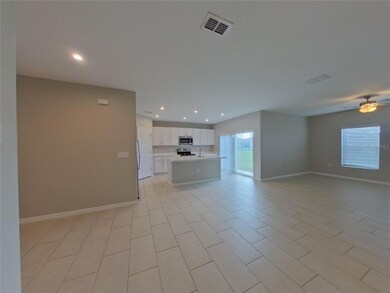 unlisted-address, Kissimmee, FL 34758 - photo 2