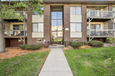 262 Country Club Ln unit 262, Pomona, NY 10970 - photo 3