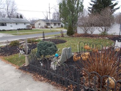 734 Oakwood Ave, Sheffield Lake, OH 44054 - photo 6