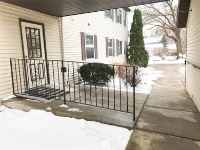 No stairs at back entry