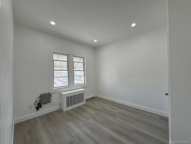 209-211 Main St unit 2S, Farmingdale, NY 11735 - photo 6