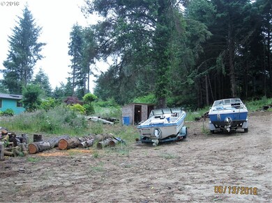 62323 Crown Point Rd, Coos Bay, OR 97420 - photo 4